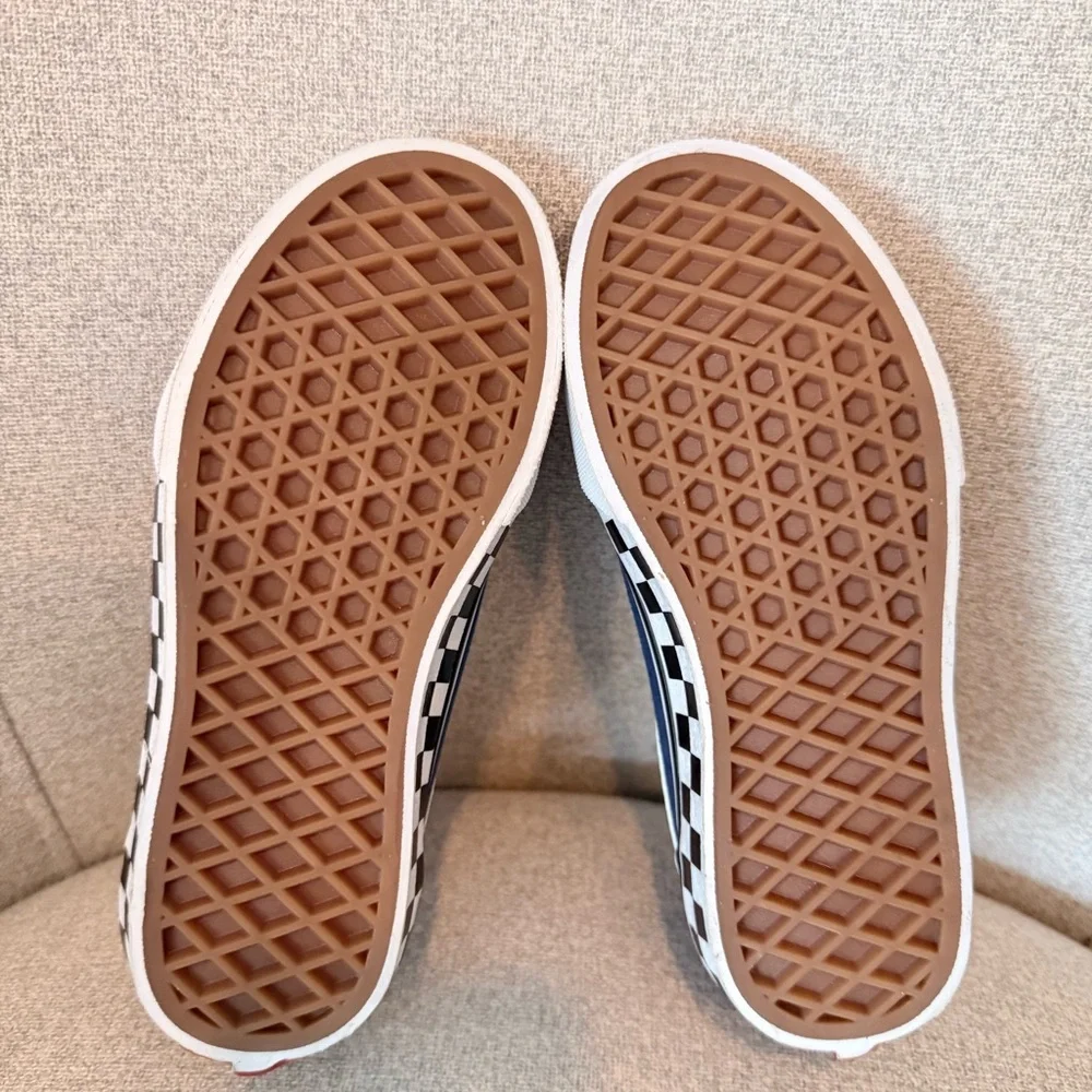NWOT Vans Ward navy blue/ white canvas sneakers size youth 13 (unisex)